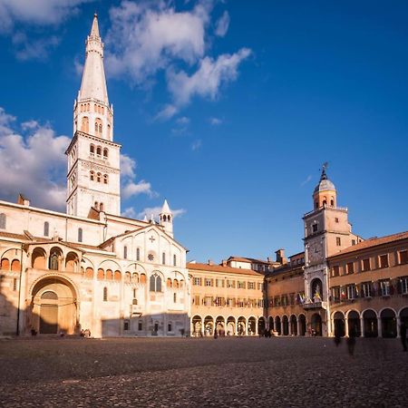 Appartamenti - Moderna - 500M Dal Duomo 摩德纳 外观 照片